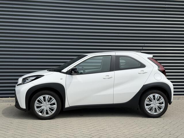 Toyota AYGO X 1.0 VVT-i MT Play Camera/Apple