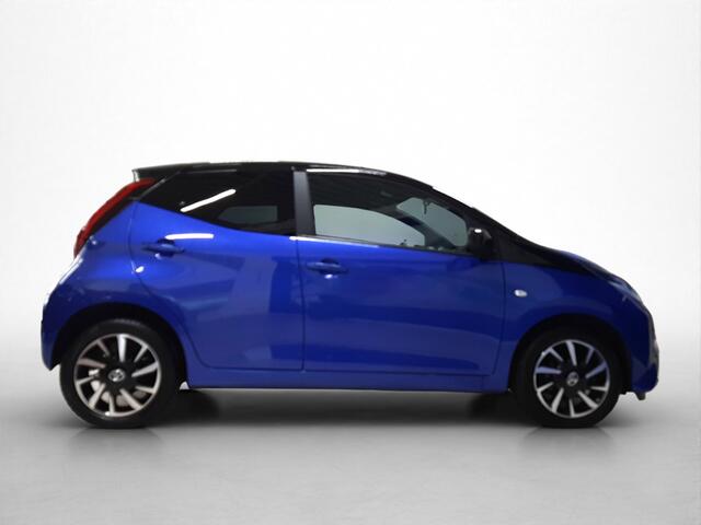 Toyota AYGO 1.0 VVT-i x-cite ultimate | Climate Control | Apple CarPlay/Android Auto | Achteruitrijcamera | Automatische verlichting | Achteruitrijcamera | Elektrische ramen voor | Elektrisch verstelbare spiegels |