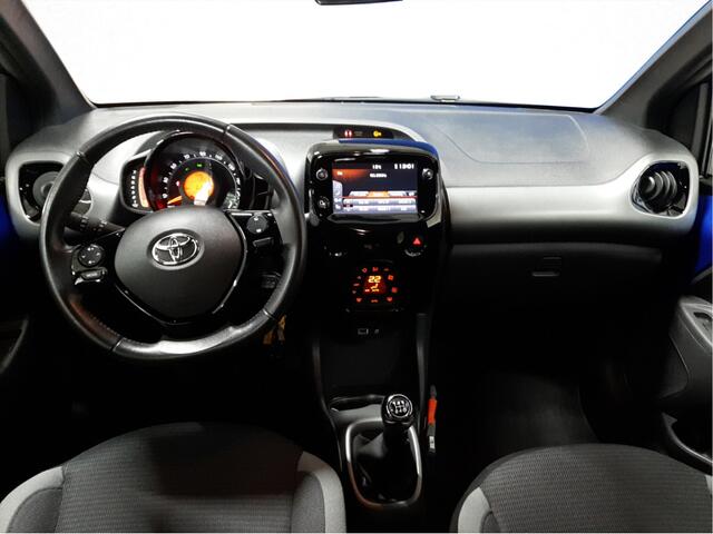 Toyota AYGO 1.0 VVT-i x-cite ultimate | Climate Control | Apple CarPlay/Android Auto | Achteruitrijcamera | Automatische verlichting | Achteruitrijcamera | Elektrische ramen voor | Elektrisch verstelbare spiegels |