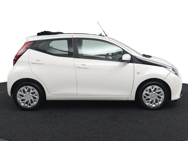 Toyota AYGO 1.0 VVT-i x-play Cabrio | Apple Carplay | Android Auto | Airco | Cabrio | Bluetooth | Achteruitrijcamera |