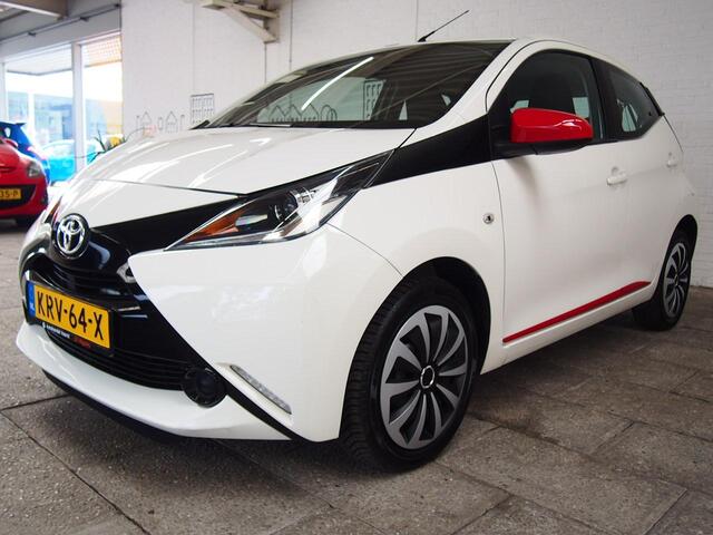 Toyota AYGO 1.0 VVT-i x-play (APK:Nieuw) Incl.Garantie