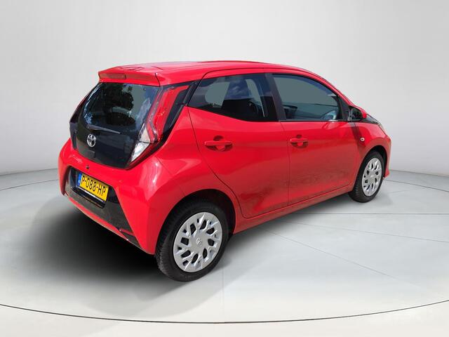 Toyota AYGO 1.0 VVT-i x-play Automaat