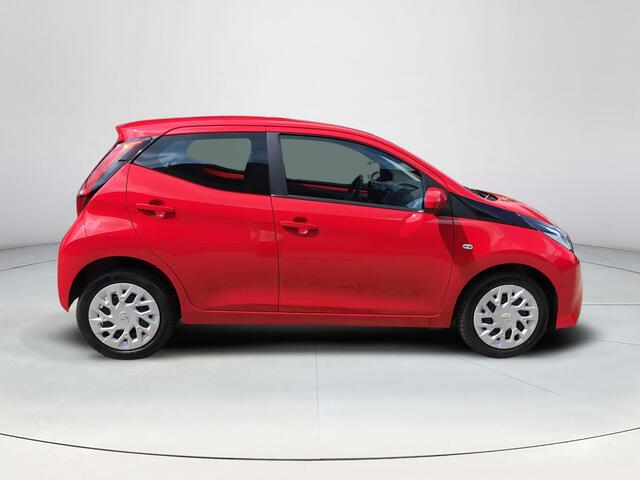 Toyota AYGO 1.0 VVT-i x-play Automaat