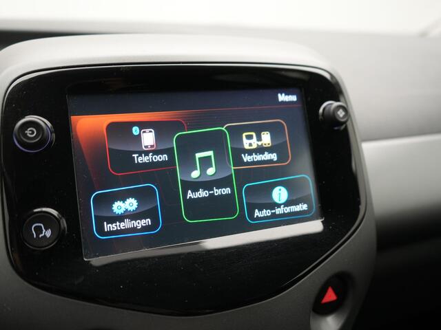 Toyota AYGO 1.0 VVT-i x-cite | Climate Control | Dealer Onderhouden | Achteruitrijcamera | Onderweg-naar-dealer