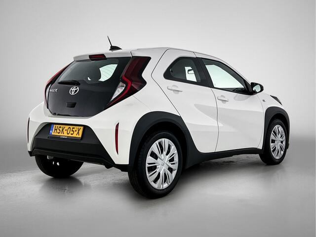 Toyota AYGO X 1.0 VVT-i MT Play | NL Auto | Cruise Control Adaptief | Achteruitrijcamera | Onderweg-naar-dealer