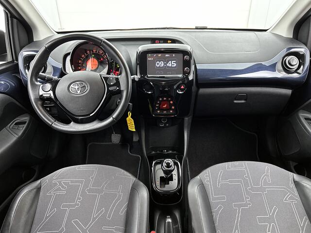 Toyota AYGO 1.0 VVT-i x-joy automaat | Dealer onderhouden | Climate control | DAB | Navigatie | Achteruitrijcamera | velgen | Elektrisch verstelbare spiegels | Elektrische ramen voor |