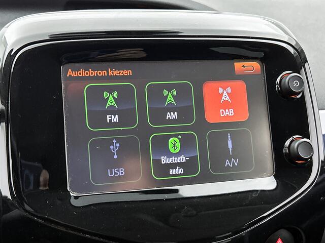 Toyota AYGO 1.0 VVT-i x-joy automaat | Dealer onderhouden | Climate control | DAB | Navigatie | Achteruitrijcamera | velgen | Elektrisch verstelbare spiegels | Elektrische ramen voor |
