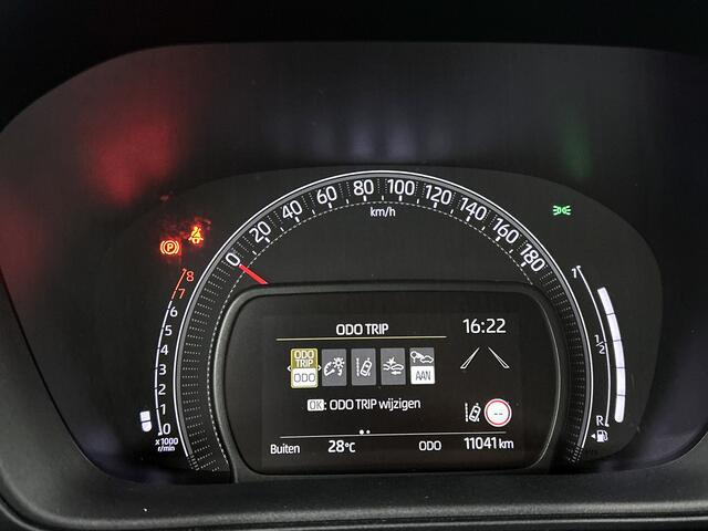 Toyota AYGO X 1.0 VVT-i MT Play | BTW voertuig | Dealer onderhouden | Apple CarPlay/Android Auto | Cruise Control Adaptive | Airco | Achteruitrijcamera |
