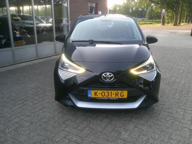 Toyota AYGO 1.0 VVT-i x-play