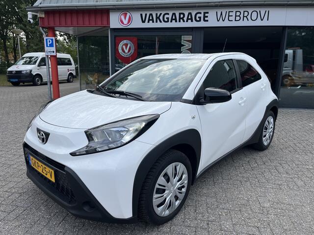 Toyota AYGO X 1.0 VVT-i MT Play All-Season/Apple/Android/Camera