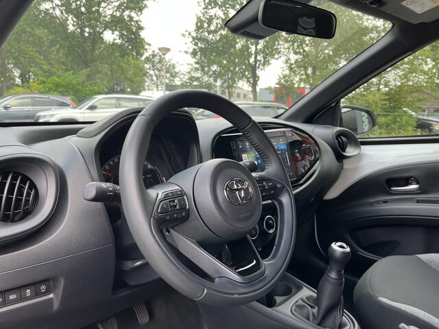 Toyota AYGO X 1.0 VVT-i MT Play All-Season/Apple/Android/Camera