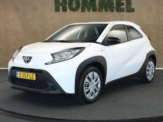 Toyota AYGO X 1.0 VVT-i MT Play - ORIGINEEL NEDERLANDSE AUTO - ACHTERUITRIJCAMERA - CRUISE CONTROL - APPLE CARPLAY/ANDROID AUTO - AIRCO - BLUETOOTH TELEFOONVOORBEREIDING - MULTIMEDIA SCHERM
