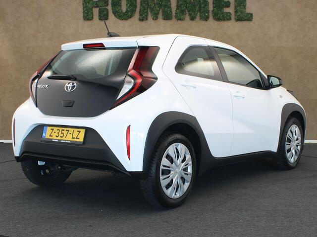 Toyota AYGO X 1.0 VVT-i MT Play - ORIGINEEL NEDERLANDSE AUTO - ACHTERUITRIJCAMERA - CRUISE CONTROL - APPLE CARPLAY/ANDROID AUTO - AIRCO - BLUETOOTH TELEFOONVOORBEREIDING - MULTIMEDIA SCHERM