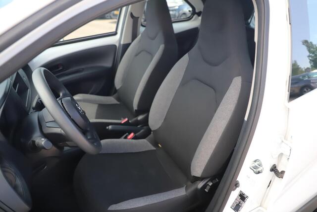 Toyota AYGO X 1.0 VVT-i MT Quiet Edition Airco Adaptive Cruise Elektrische Ramen CV