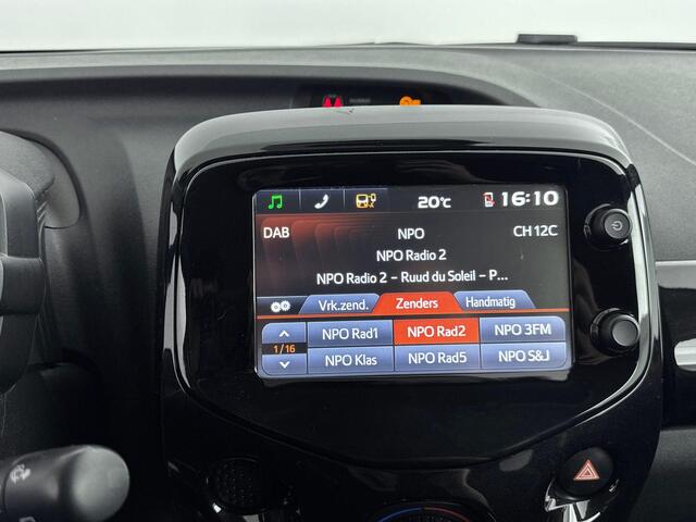 Toyota AYGO 1.0 VVT-i x-cite | Dealeronderhouden | L.M. Velgen | Getintglas | Airco | Bi-Tone | 1ste eigenaar |