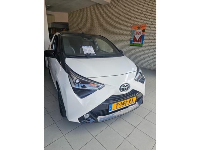 Toyota AYGO 1.0 VVT-I X-PLAY