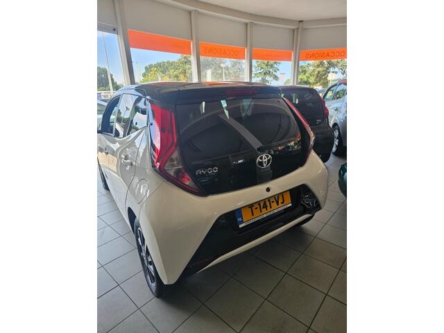 Toyota AYGO 1.0 VVT-I X-PLAY