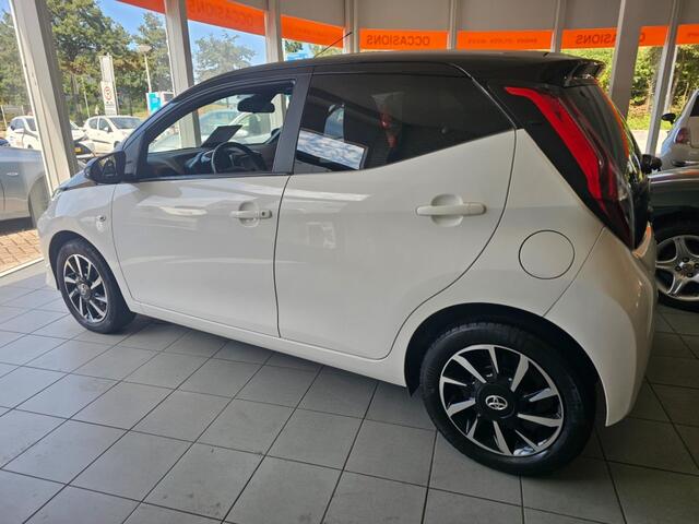 Toyota AYGO 1.0 VVT-I X-PLAY