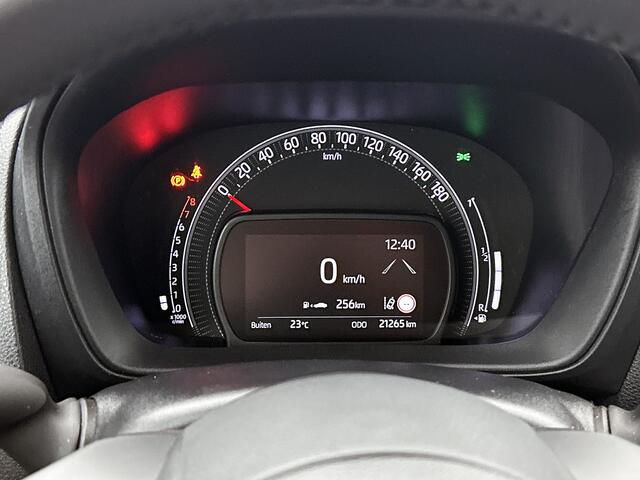 Toyota AYGO X 1.0 VVT-i MT Play | BTW voertuig | Apple CarPlay/Android Auto | Cruise Control Adaptive | Airco | Achteruitrijcamera |