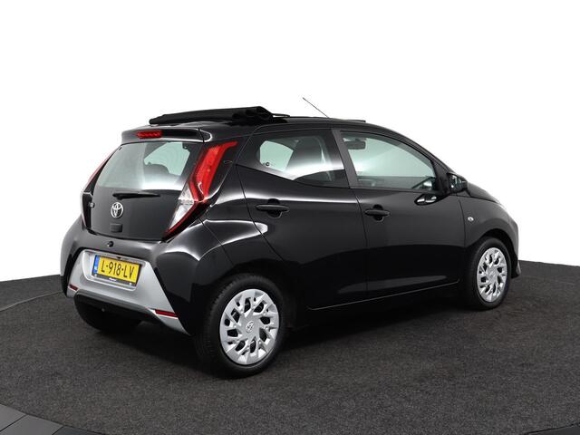 Toyota AYGO 1.0 VVT-i x-play cabrio | Apple Carplay/Android Auto | Airco | Achteruitrijcamera |