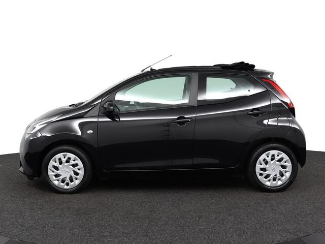 Toyota AYGO 1.0 VVT-i x-play cabrio | Apple Carplay/Android Auto | Airco | Achteruitrijcamera |