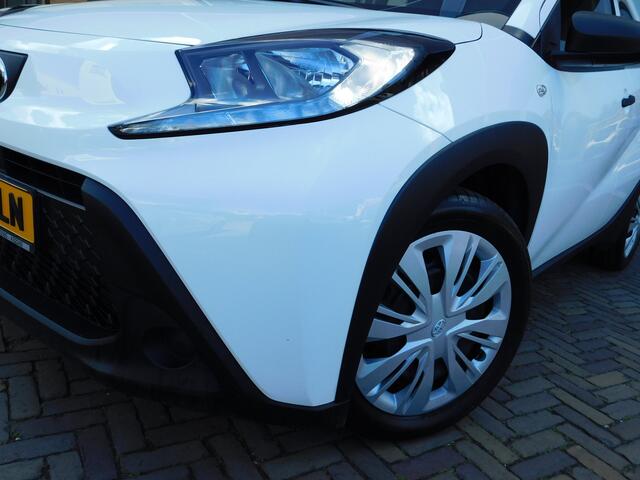 Toyota AYGO X 1.0 VVT-i MT