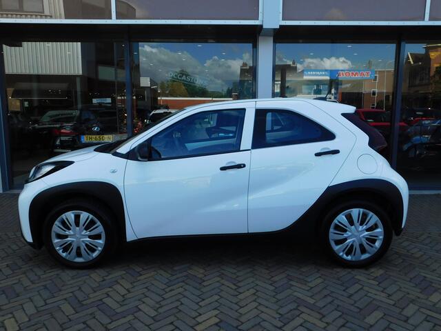 Toyota AYGO X 1.0 VVT-i MT