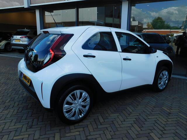 Toyota AYGO X 1.0 VVT-i MT
