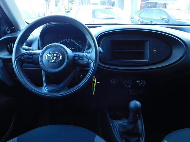 Toyota AYGO X 1.0 VVT-i MT