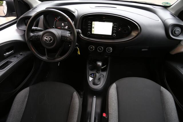 Toyota AYGO X 1.0 VVT-i MT Play Navi CarPlay Camera ACC