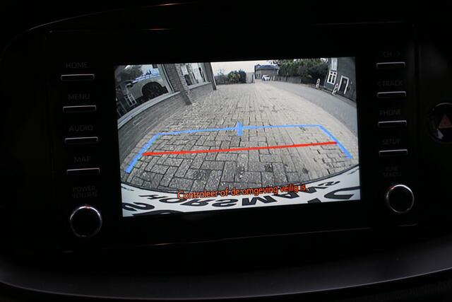 Toyota AYGO X 1.0 VVT-i MT Play Navi CarPlay Camera ACC