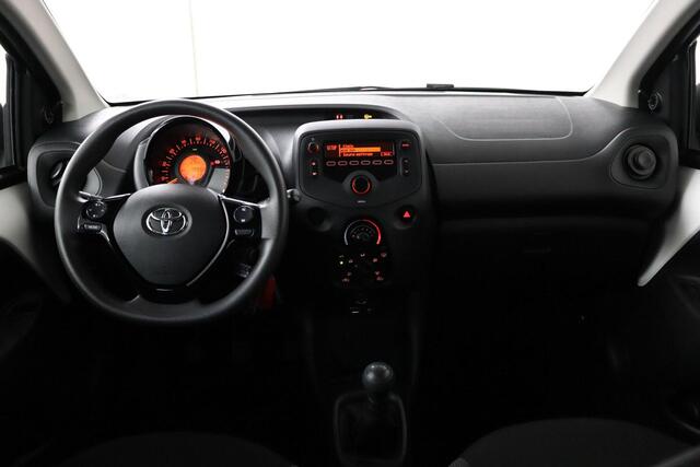 Toyota AYGO 1.0 VVT-i x-fun | Lichtmetalen Velgen | Airco | Bluetooth |