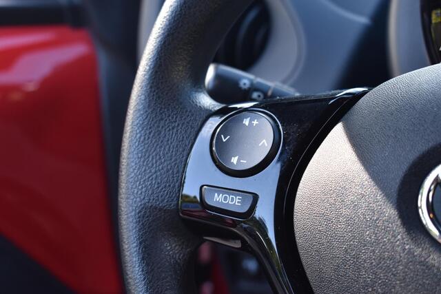Toyota AYGO 1.0 VVT-i x-fun 100% Dealer onderhouden | 5-Deurs | Airco | 12 mnd BOVAG garantie | Whatsapp 06-53188999