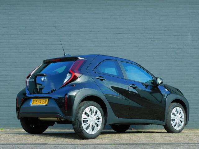 Toyota AYGO X 1.0 VVT-i MT Play 1e EIGENAAR! CARPLAY/ANDROID! CAMERA! AIRCO! CRUISE! BLUETOOTH!