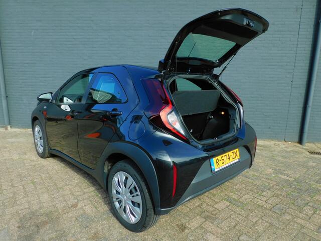 Toyota AYGO X 1.0 VVT-i MT Play 1e EIGENAAR! CARPLAY/ANDROID! CAMERA! AIRCO! CRUISE! BLUETOOTH!