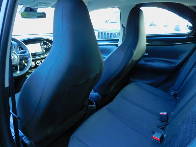 Toyota AYGO X 1.0 VVT-i MT Play 1e EIGENAAR! CARPLAY/ANDROID! CAMERA! AIRCO! CRUISE! BLUETOOTH!