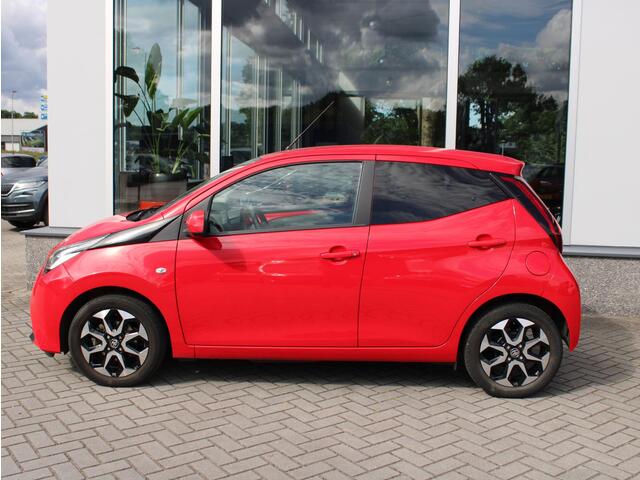 Toyota AYGO 1.0 VVT-i x-clusiv 5-DRS, Climate control, Lichtmetalen velgen, Parkeercamera.