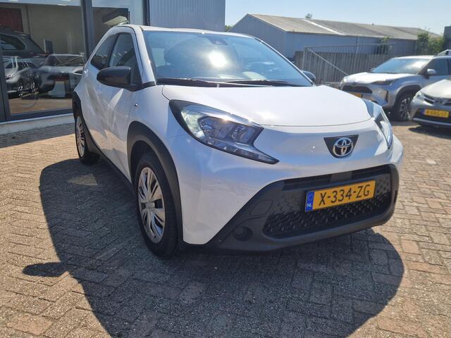 Toyota AYGO X 1.0 VVT-i MT Play