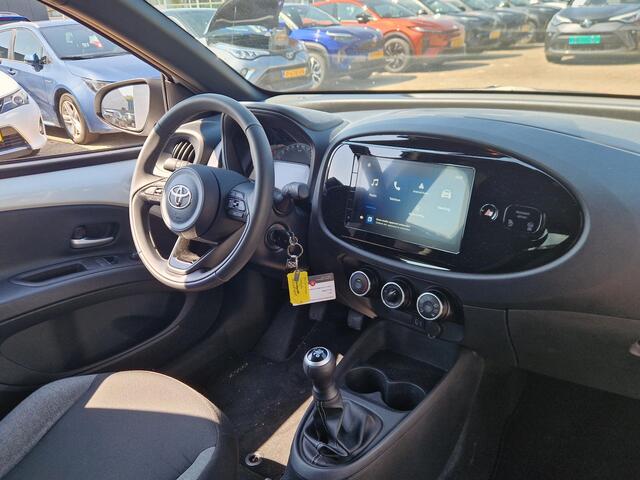 Toyota AYGO X 1.0 VVT-i MT Play