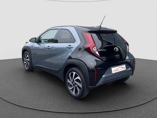 Toyota AYGO X 1.0 VVT-i MT Bi-tone Pulse Carplay | Adaptive cruise | 10jr. Garantie | Camera