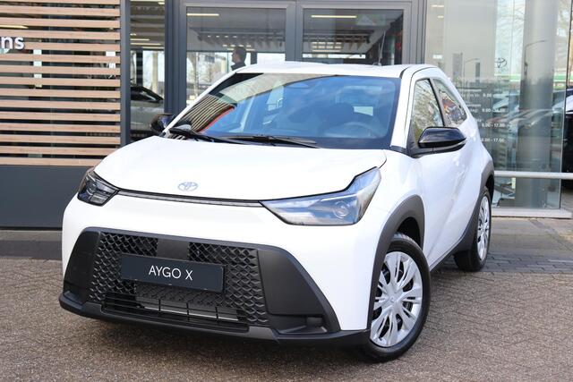 Toyota AYGO X Hybrid 115 play, Nieuw en snel leverbaar met ¤1000 inruilvoordeel!