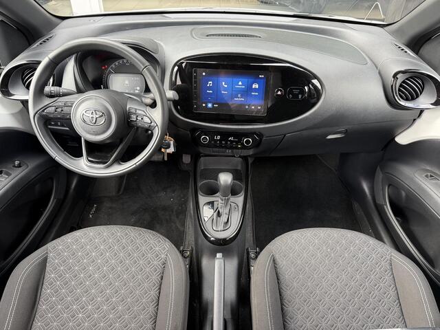 Toyota AYGO X 1.0 VVT-i S-CVT Pulse Automaat, NL-auto, Lichtmetalen velgen, LED, Achteruitrijcamera, Navigatie, Privacy glass