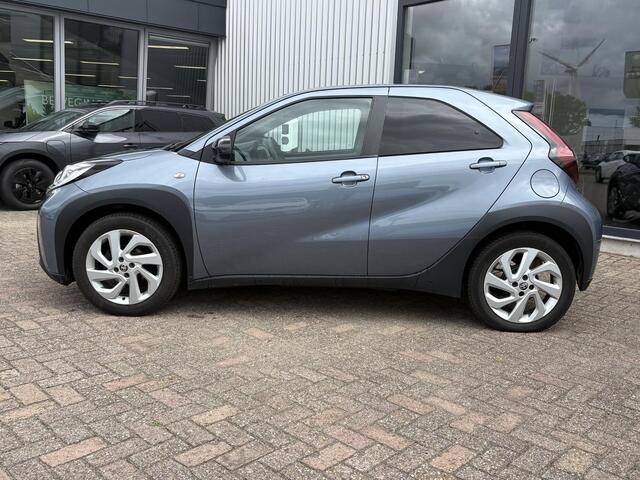 Toyota AYGO X 1.0 VVT-i MT first