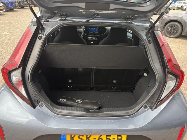 Toyota AYGO X 1.0 VVT-i MT first