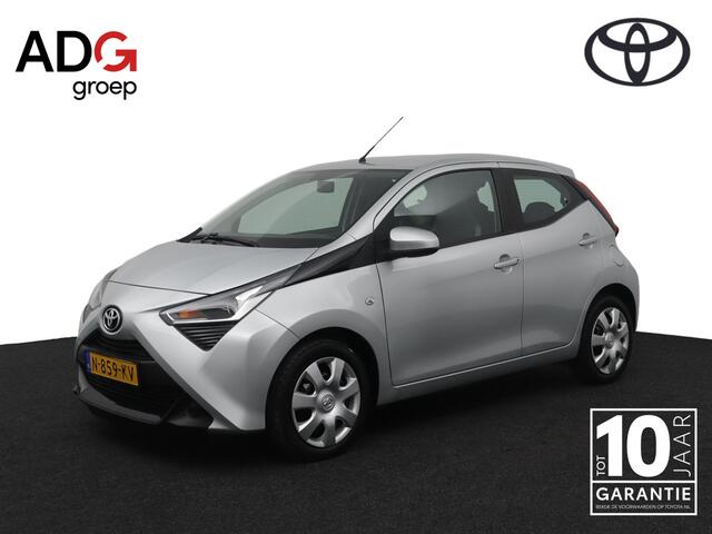 Toyota AYGO 1.0 VVT-i x-play | Groot scherm multimedia | Airco | Parkeercamera |