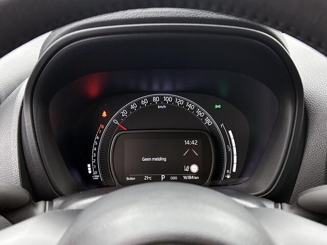 Toyota AYGO X 1.0 VVT-i S-CVT Pulse + | BTW Voertuig | Parkeersensoren voor+achter | Keyless Entry/Start | Climate Control | Cruise Control Adaptive | achteruitrijcamera | Apple CarPlay/Android Auto |