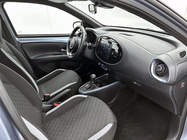 Toyota AYGO X 1.0 VVT-i S-CVT Pulse + | BTW Voertuig | Parkeersensoren voor+achter | Keyless Entry/Start | Climate Control | Cruise Control Adaptive | achteruitrijcamera | Apple CarPlay/Android Auto |