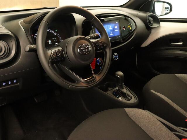 Toyota AYGO X 1.0 VVT-i S-CVT Play - ORIGINEEL NEDERLANDSE AUTO - ACHTERUITRIJ CAMERA - AIRCO - BLUETOOTH - APPLE CARPLAY/ ANDROID AUTO - ADAPTIEVE CRUISE CONTROL - DAB AUDIO