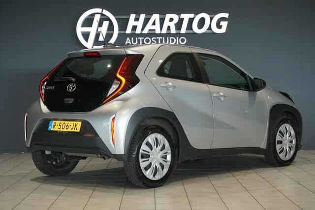 Toyota AYGO X 1.0 VVT-i MT Play + CAMERA / ADAPTIEVE CRUISE / CARPLAY