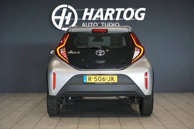 Toyota AYGO X 1.0 VVT-i MT Play + CAMERA / ADAPTIEVE CRUISE / CARPLAY